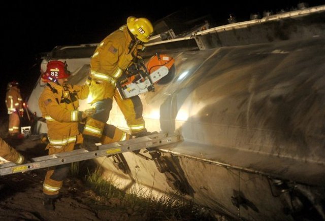 Navigating Explosion Proof Lighting Regulations for Hazardous Environments